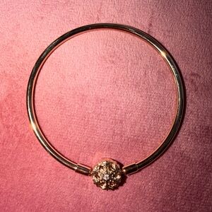Pandora Moments Sparkling Snowflake Clasp bracelet. NEW! 14k rose gold plated.